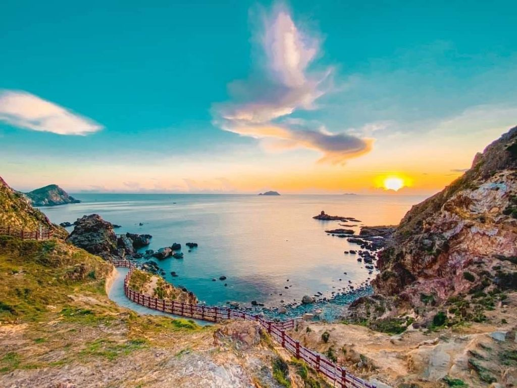 DU LỊCH QUY NHƠN – PHÚ YÊN “XỨ NẪU CHAN CHỨA TÌNH”(3 NGÀY 2 ĐÊM)
