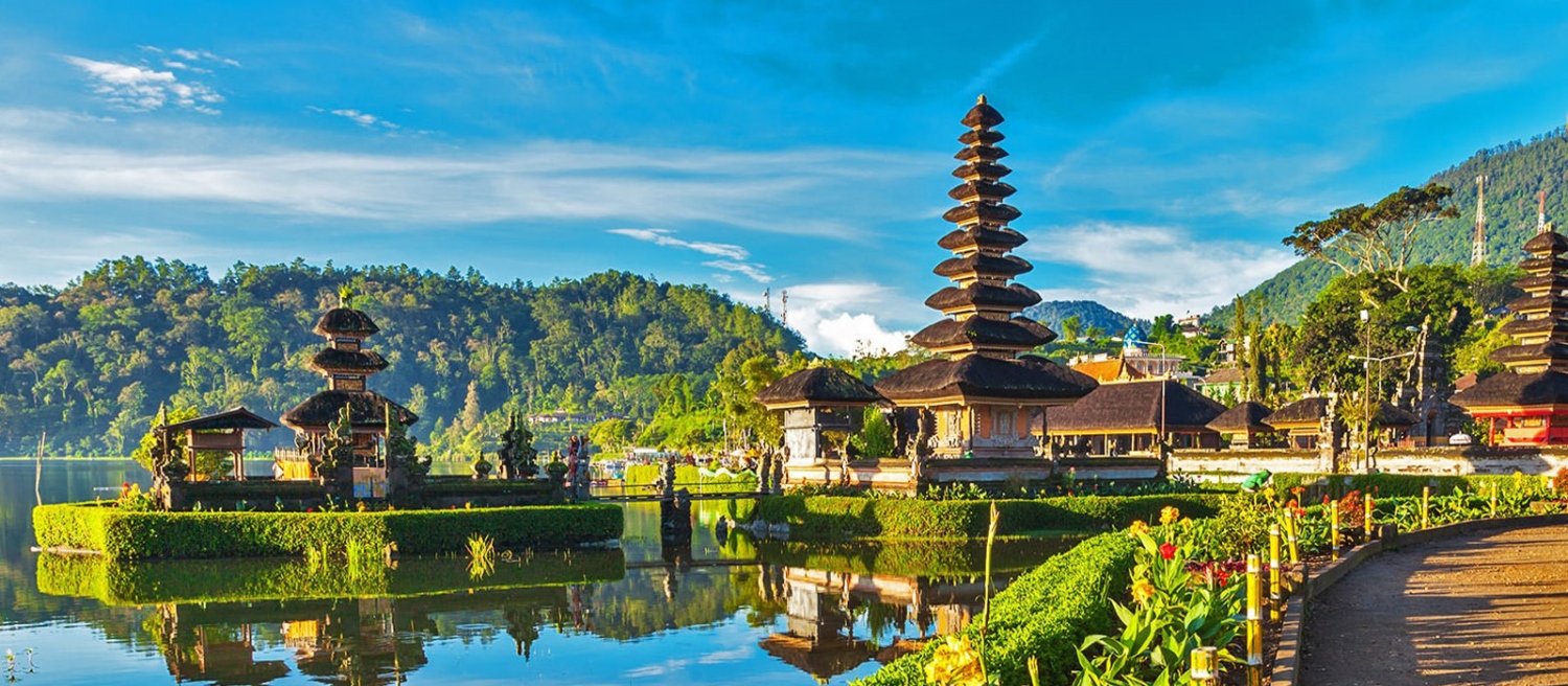 Bali – Biển Jimbaran - Đền Tirta Empul - Đảo Khủng Long Nusa Penida: Diamond Beach, Treehouse, Kelingking Beach - Cổng trời Handara – Swing Bali - Đền Ulundanu – Làng cổ Penglipura – Vivu tour xế Cổ